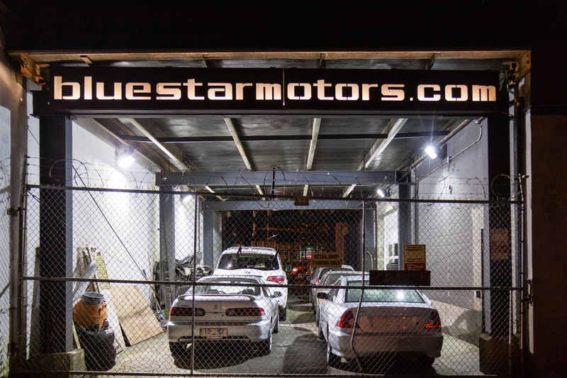 Illustration for article titled Pics from the Curbside: More Dealerships at Night in December 2016